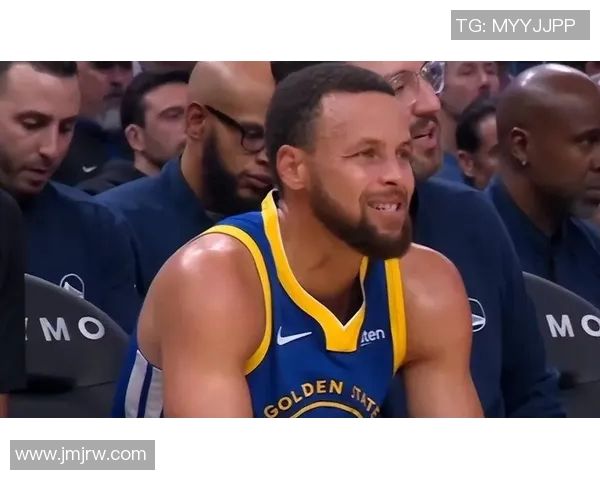 勇士队主场再度大胜,库里投射手感火热